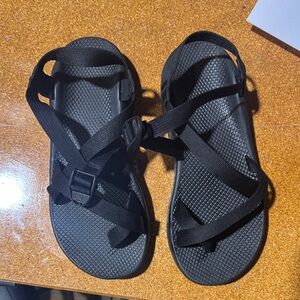 Men’s Chaco size 11